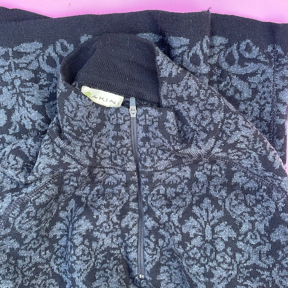 Akini for Anthropologie Long Sleeve Sweater Dress. Size Medium